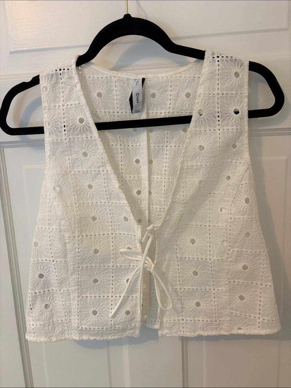 Mango White Eyelet Tie-Front Cropped Camisole